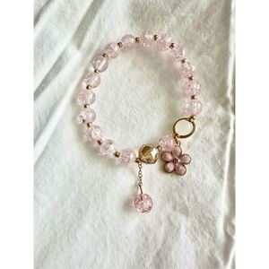 Light pink hibiscus beaded stretch bracelet